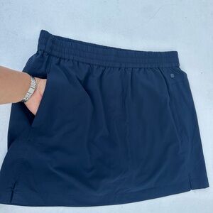 Tommy Bahama Women's Navy Skort with Elastic Waist